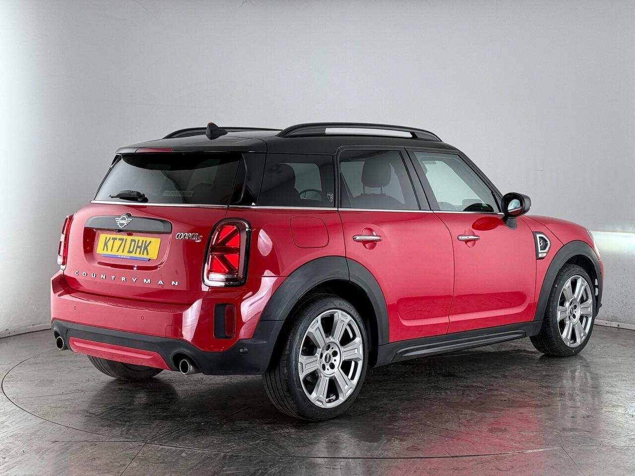 MINI Countryman thumbnail Rear Right
