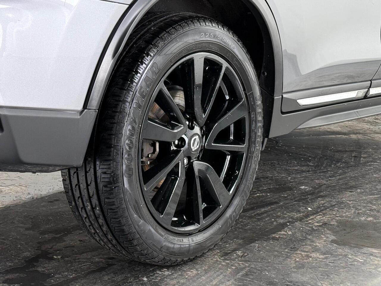 Nissan X-Trail thumbnail Wheel
