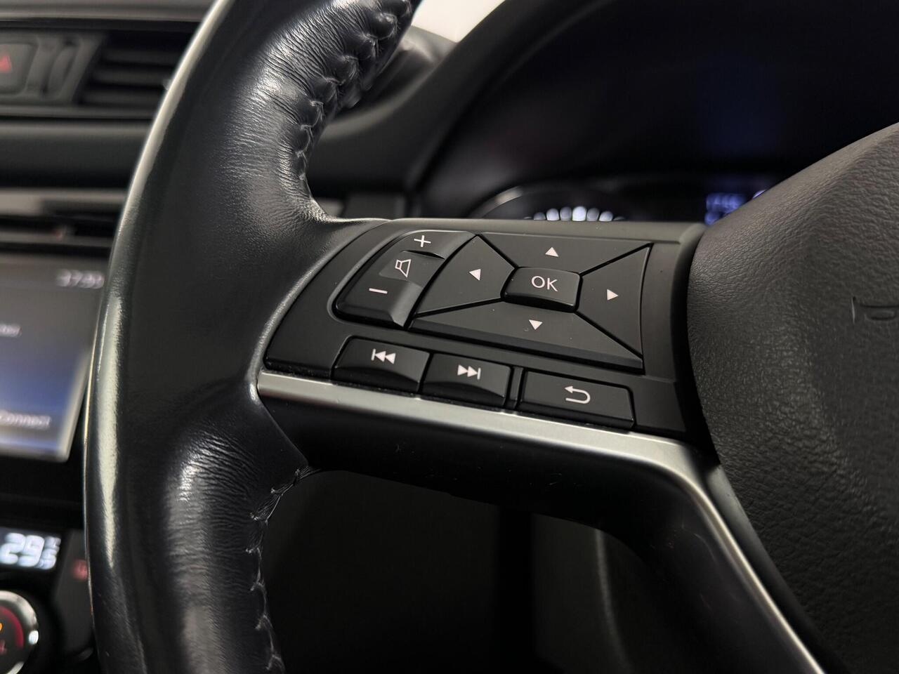 Nissan X-Trail thumbnail Misc Controls