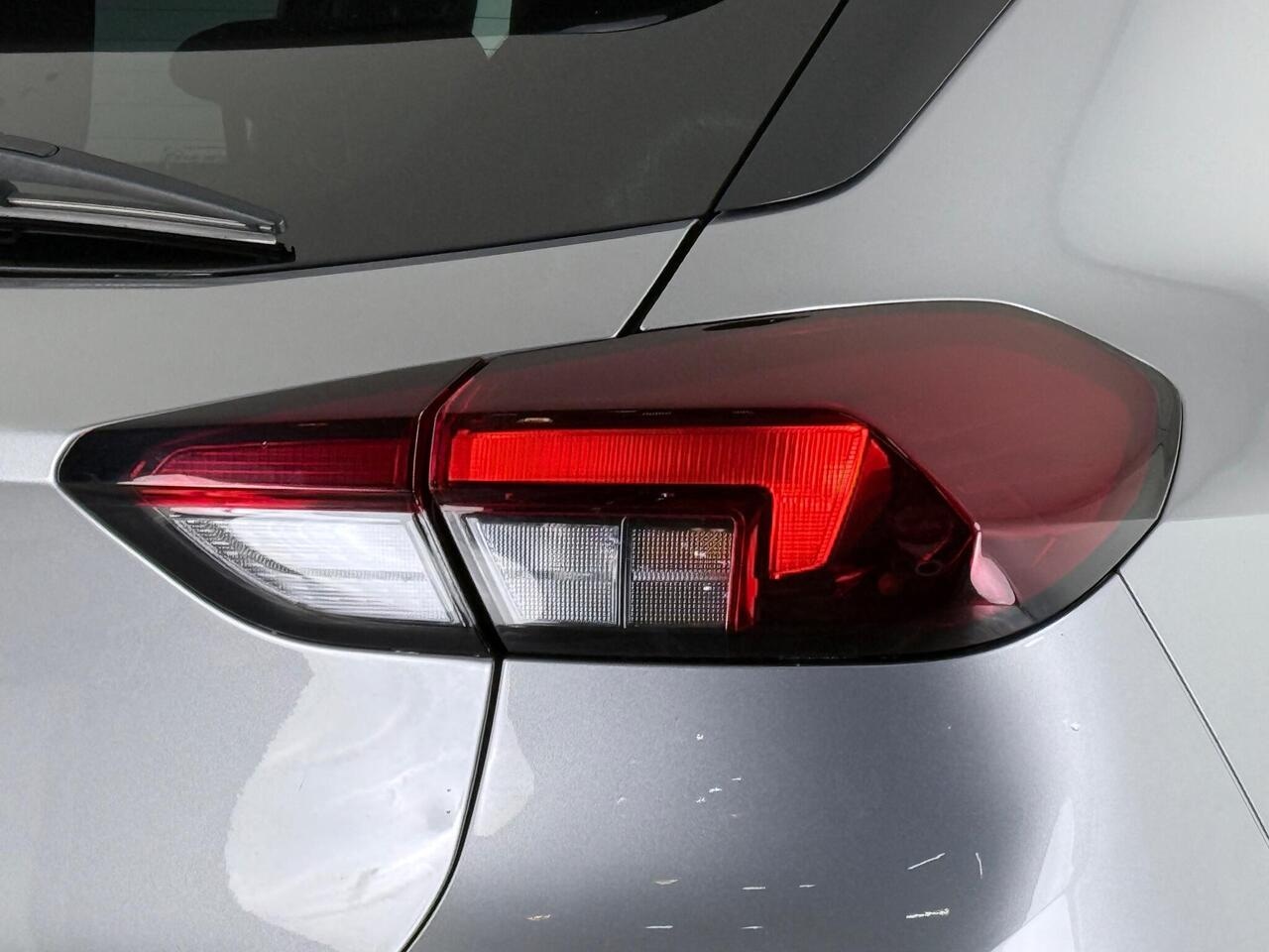Vauxhall Corsa thumbnail Lights Rear
