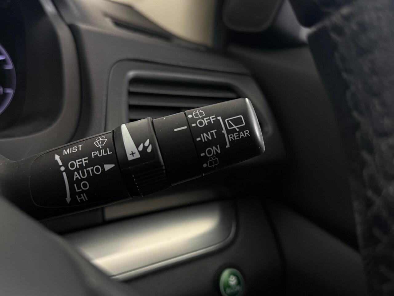 Honda CR-V thumbnail Misc Controls