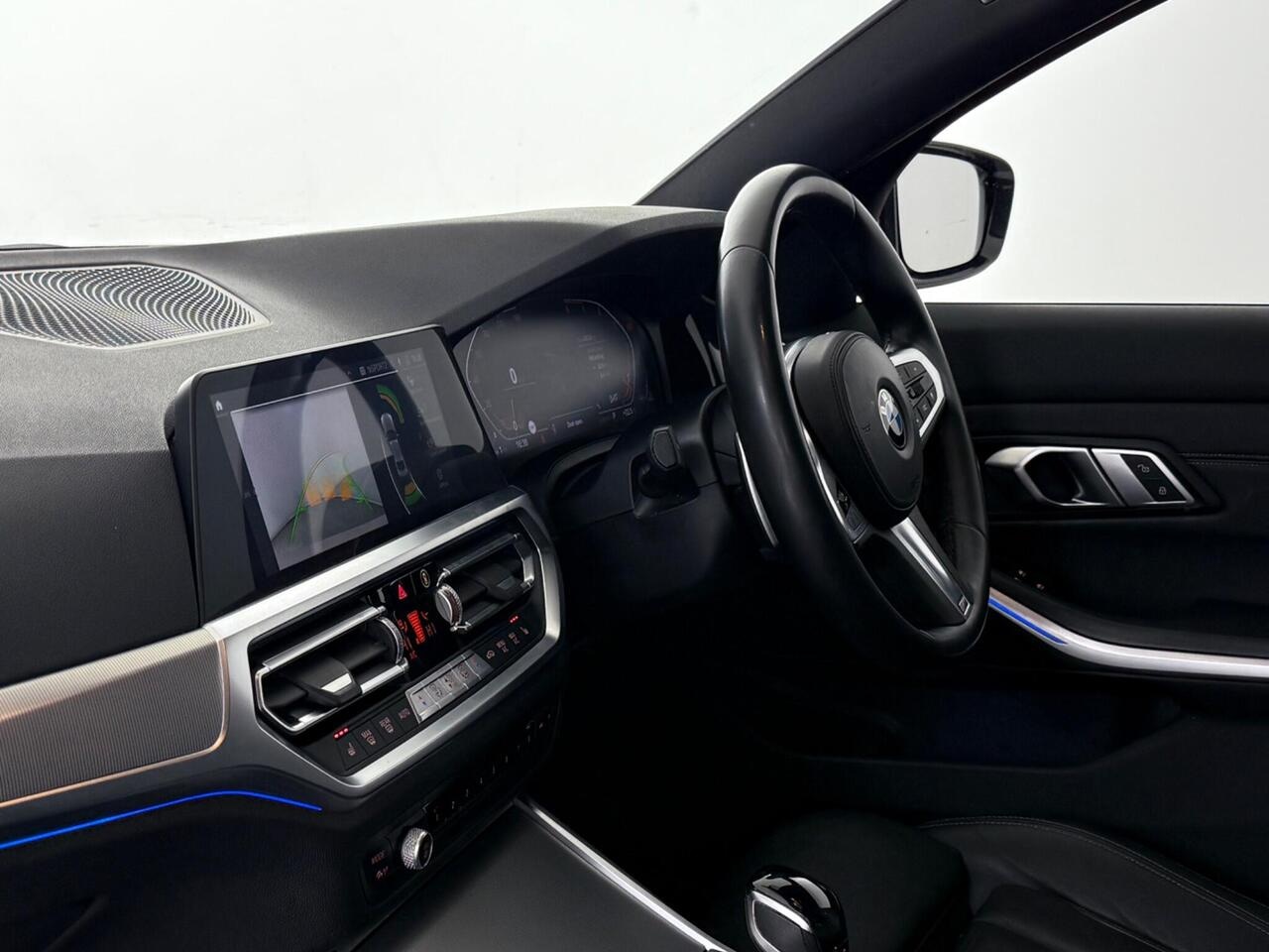 BMW 3 Series thumbnail Interior Front