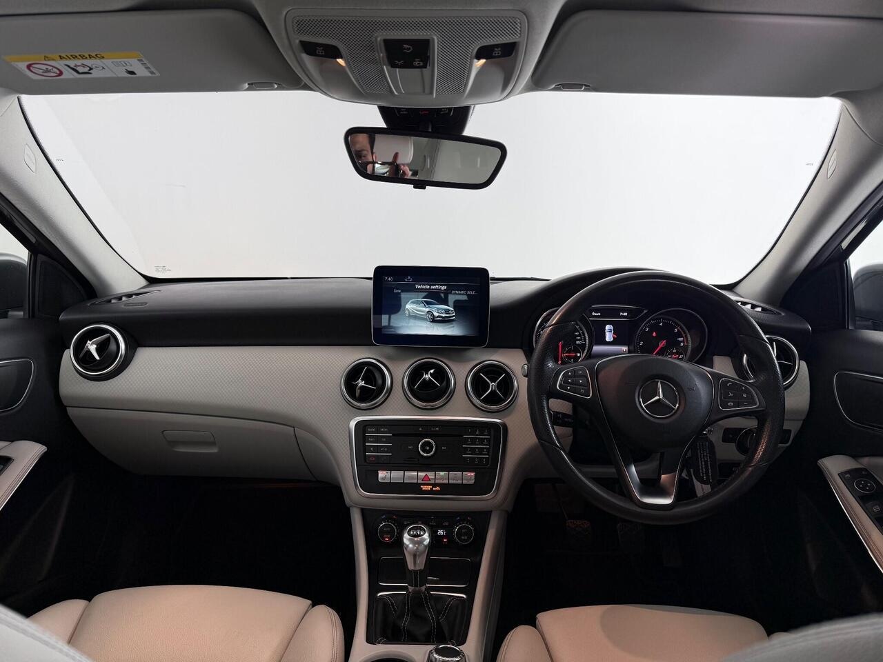 Mercedes-Benz A Class thumbnail Interior Front