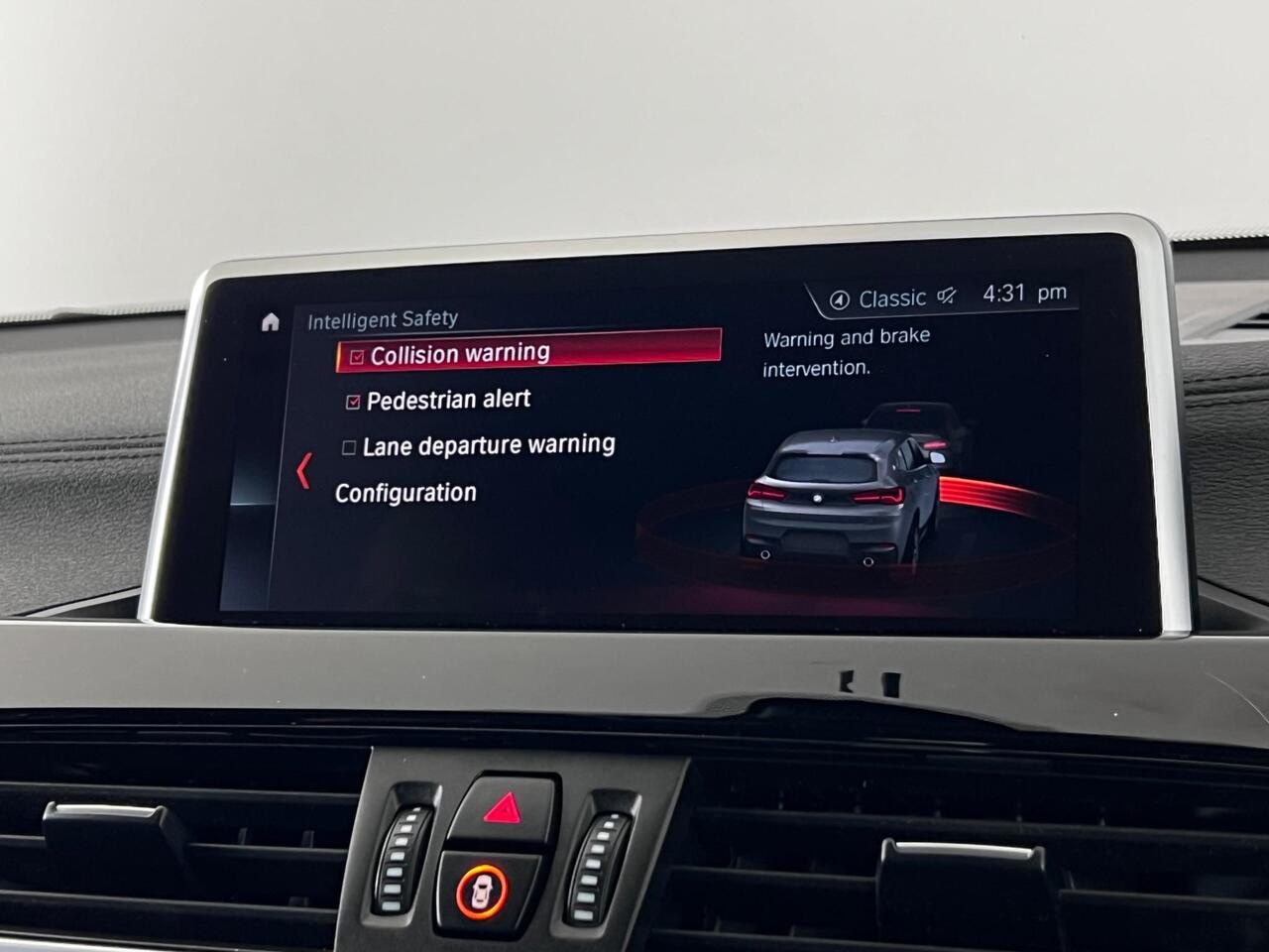 BMW X2 thumbnail Infotainment System