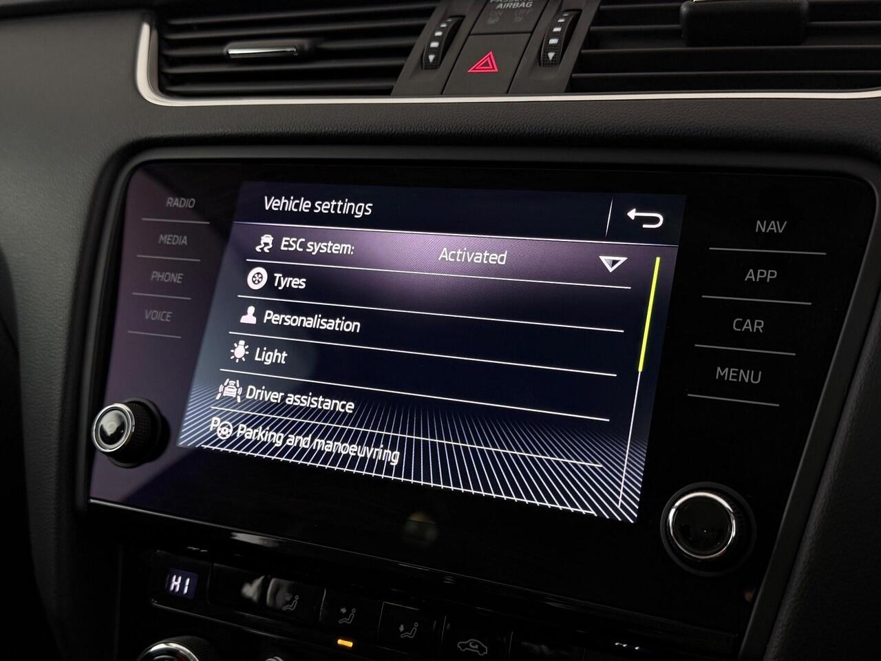 Skoda Octavia thumbnail Infotainment System