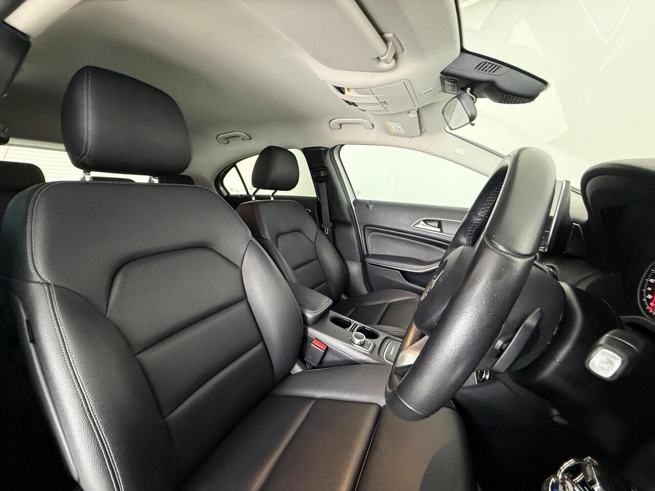 Mercedes-Benz A Class thumbnail Seat Driver