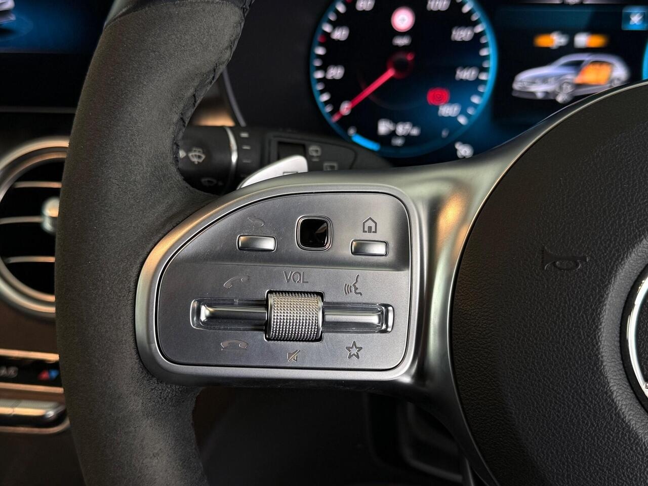 Mercedes-Benz C Class thumbnail Misc Controls