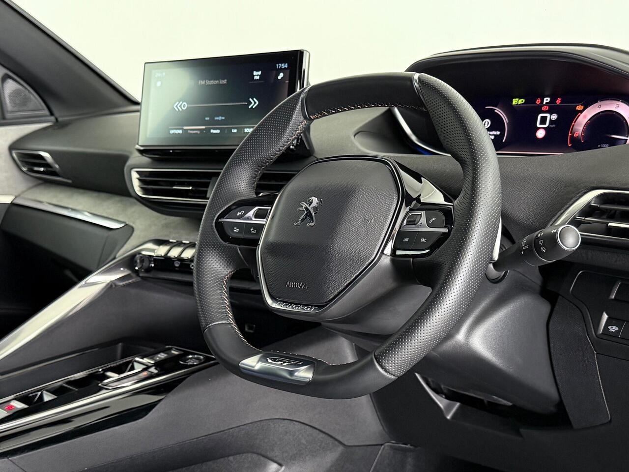 Peugeot 3008 thumbnail Steering Wheel