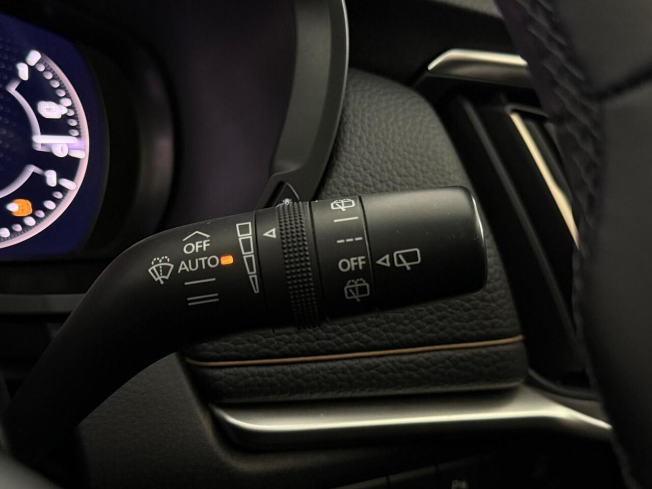 Mazda CX-60 thumbnail Misc Controls