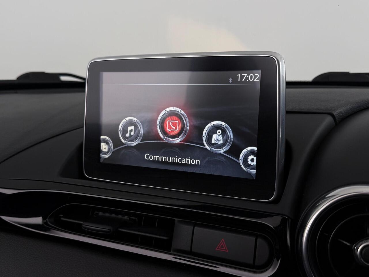 Fiat 124 Spider thumbnail Infotainment System