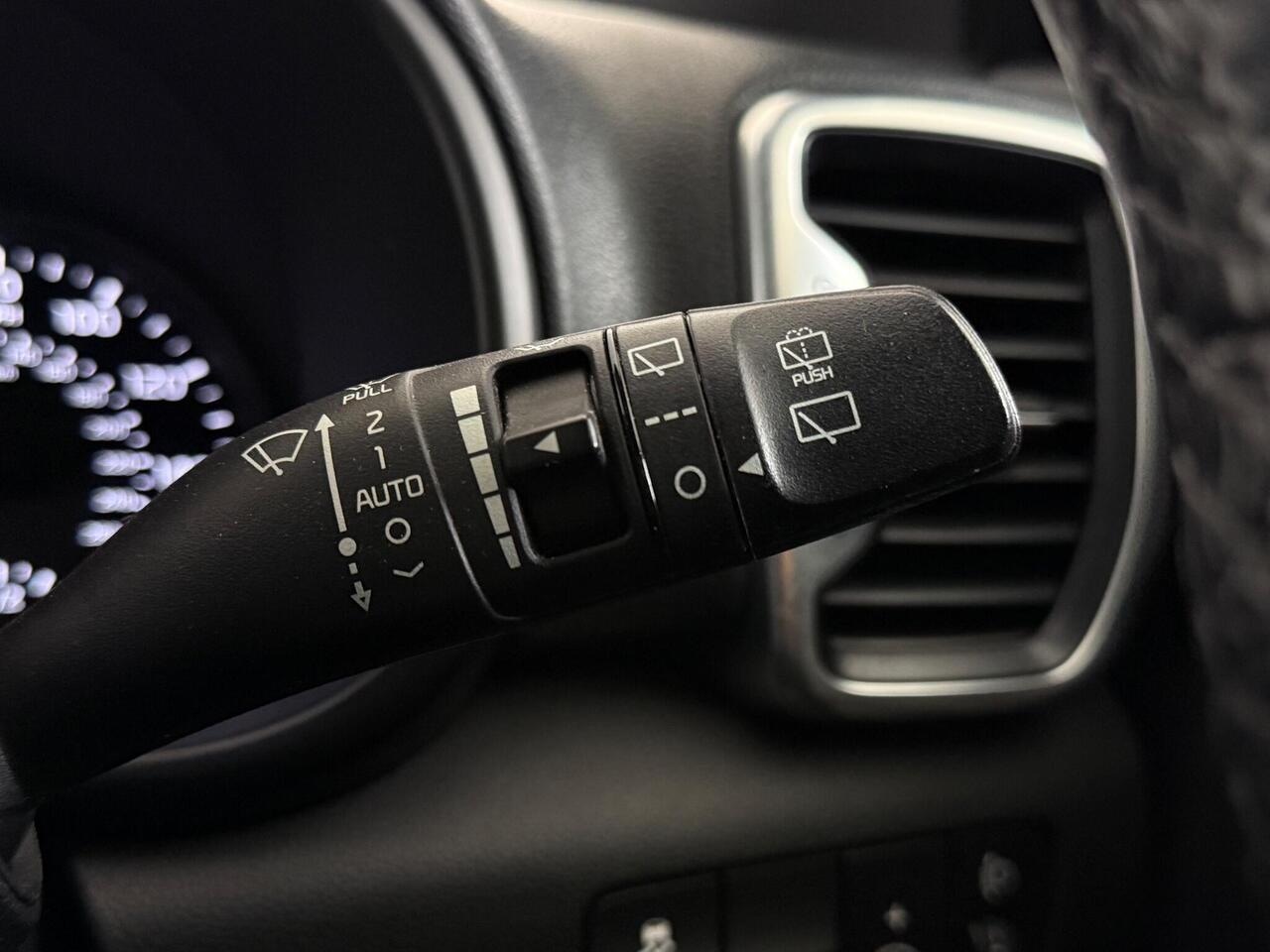 Kia Sportage thumbnail Misc Controls