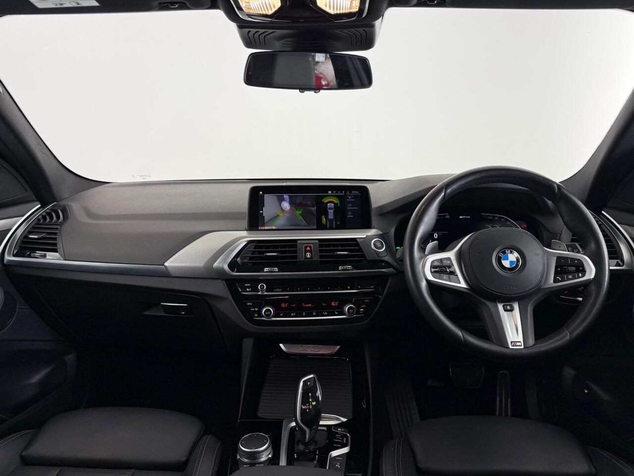 BMW X3 thumbnail Interior Front