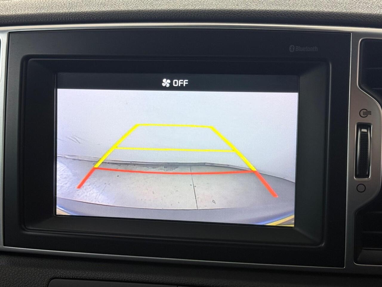 Kia Sportage thumbnail Infotainment System