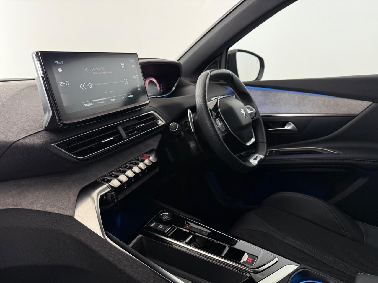 Peugeot 3008 thumbnail Interior Front