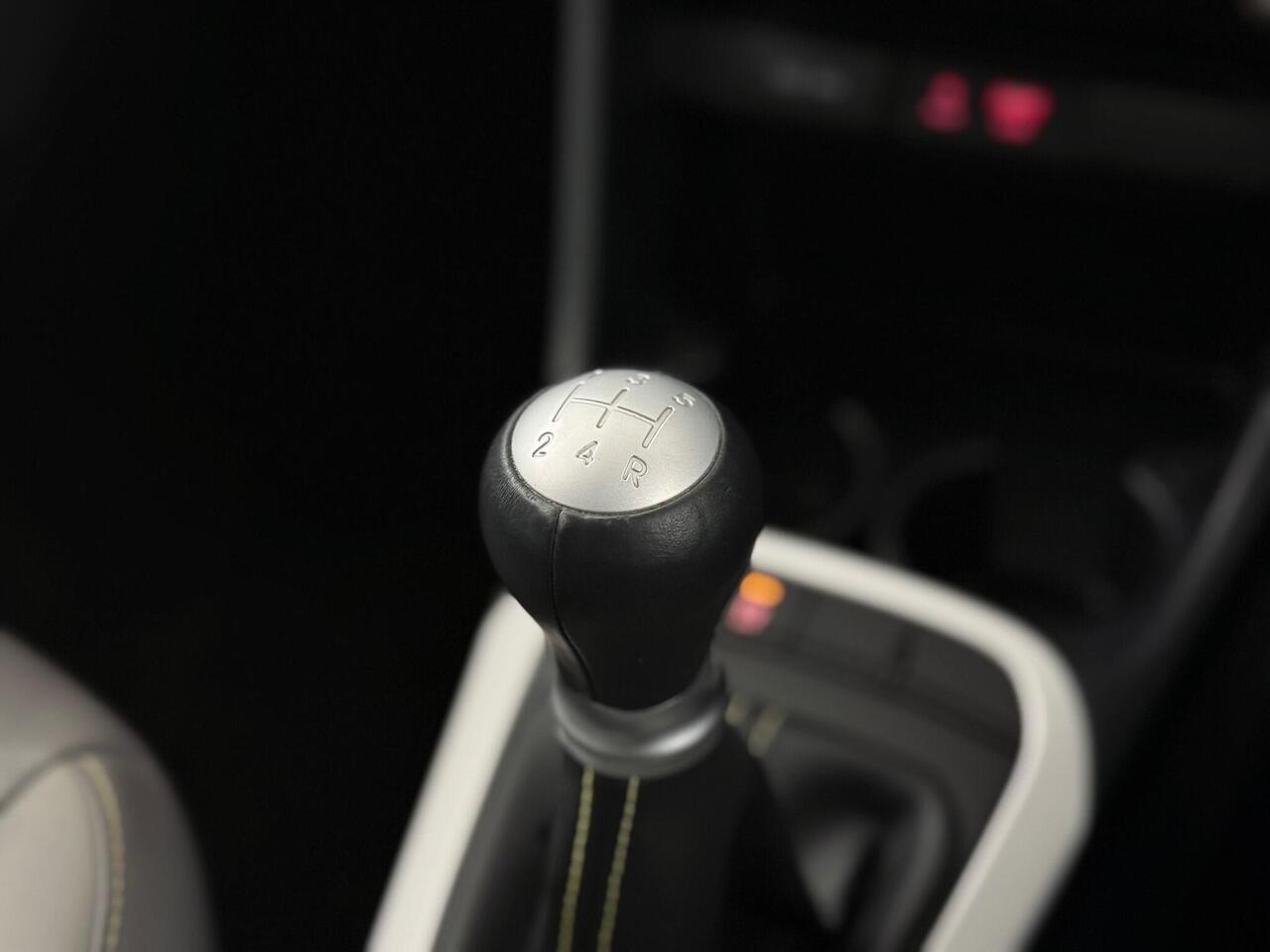 Kia Picanto thumbnail Interior Front