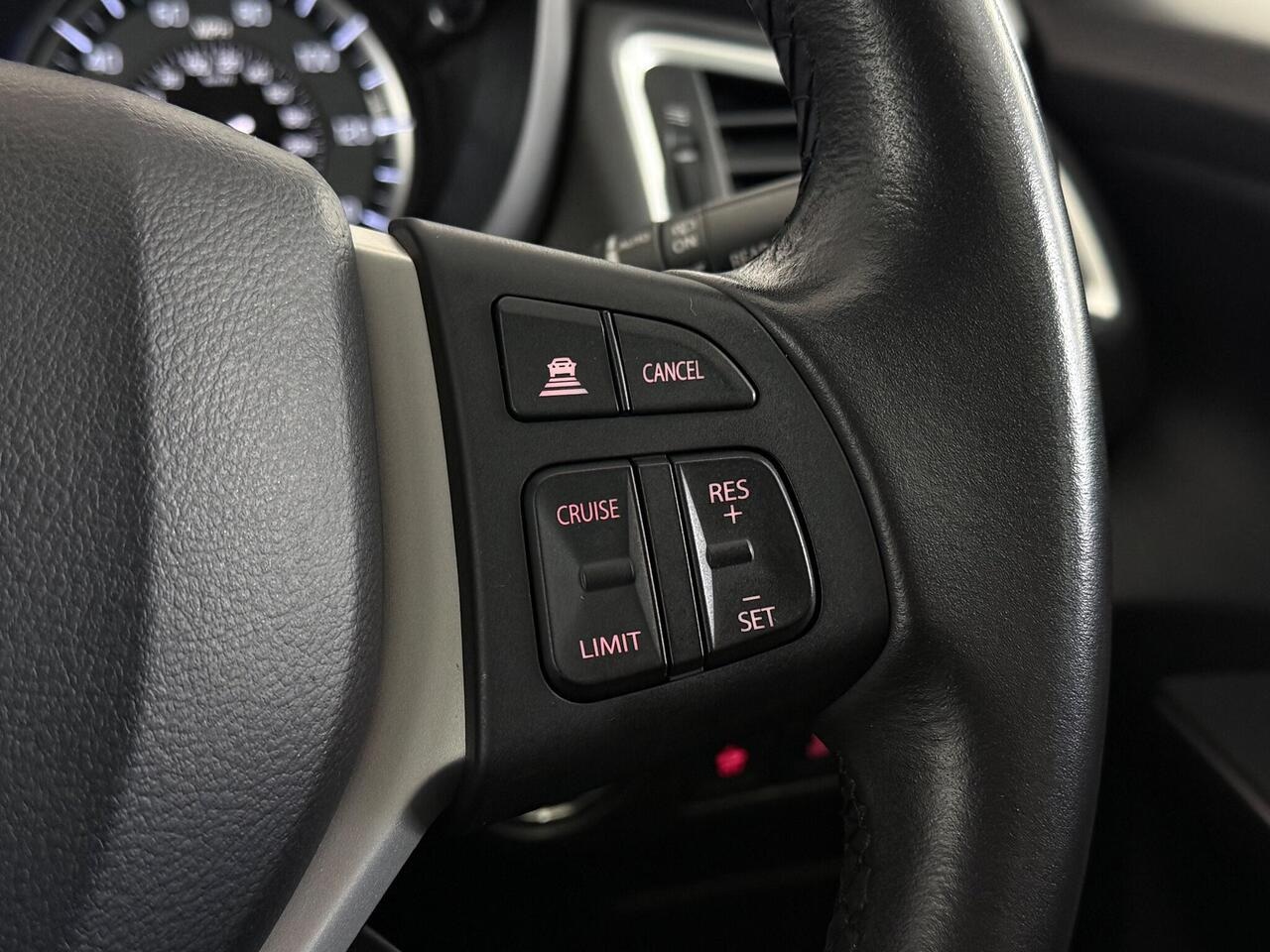 Suzuki S-Cross thumbnail Misc Controls