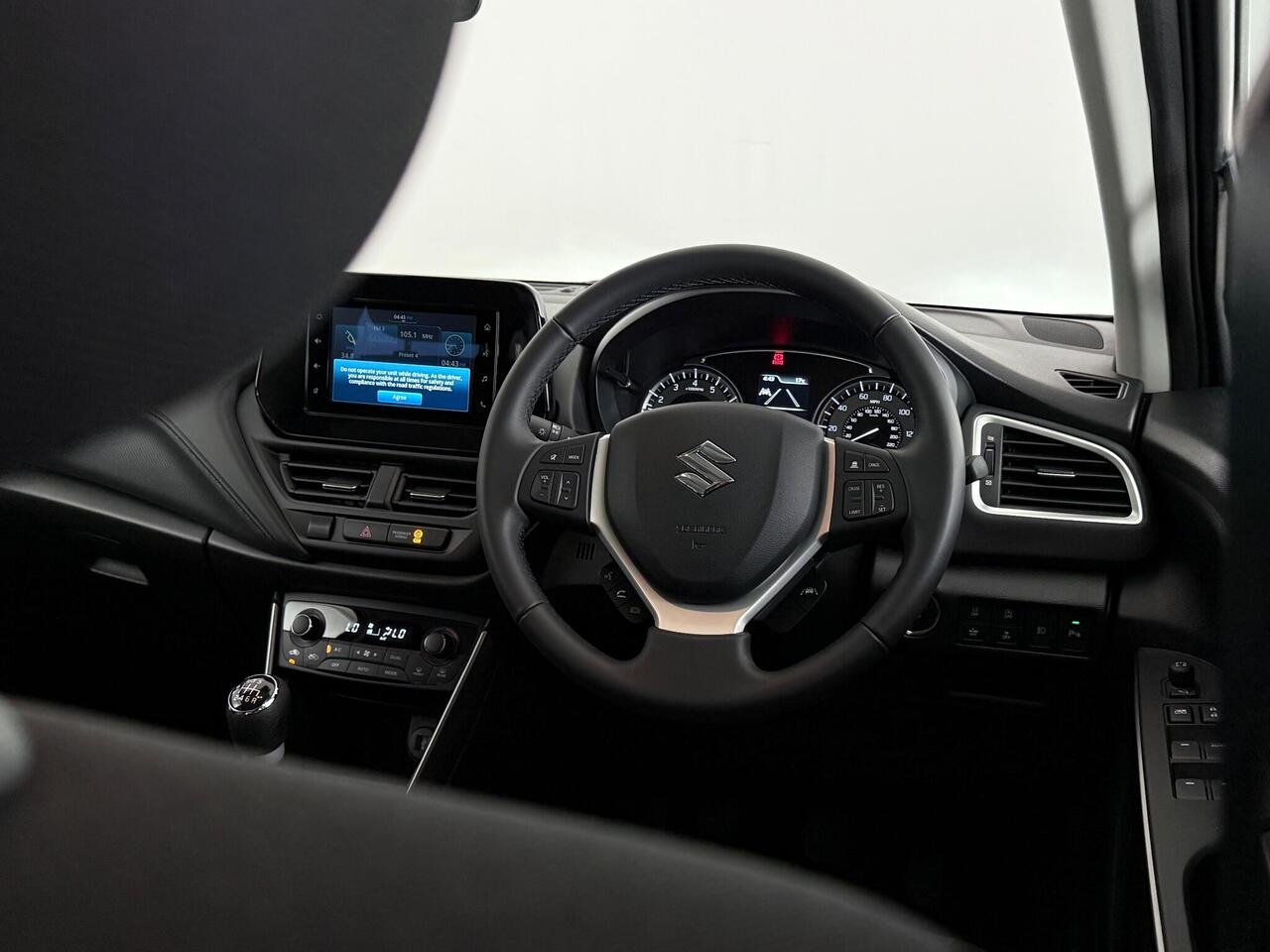 Suzuki S-Cross thumbnail Steering Wheel