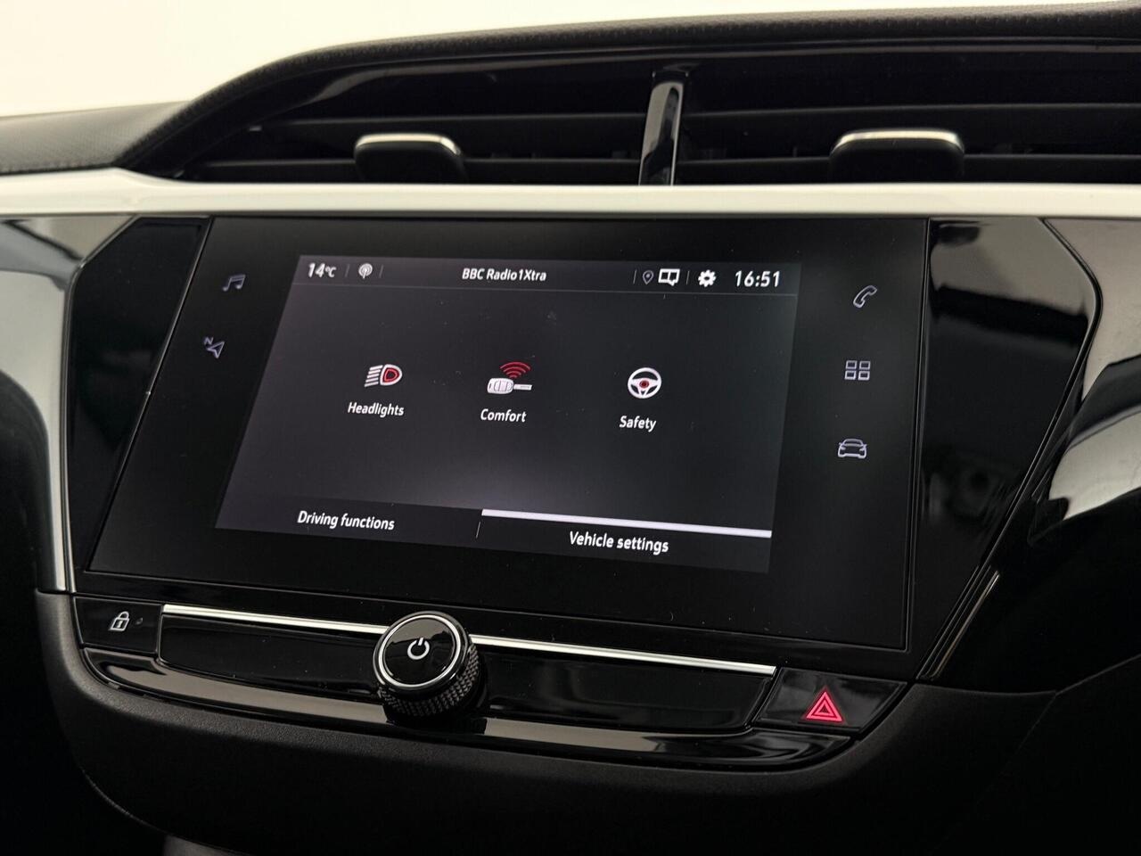 Vauxhall Corsa thumbnail Infotainment System