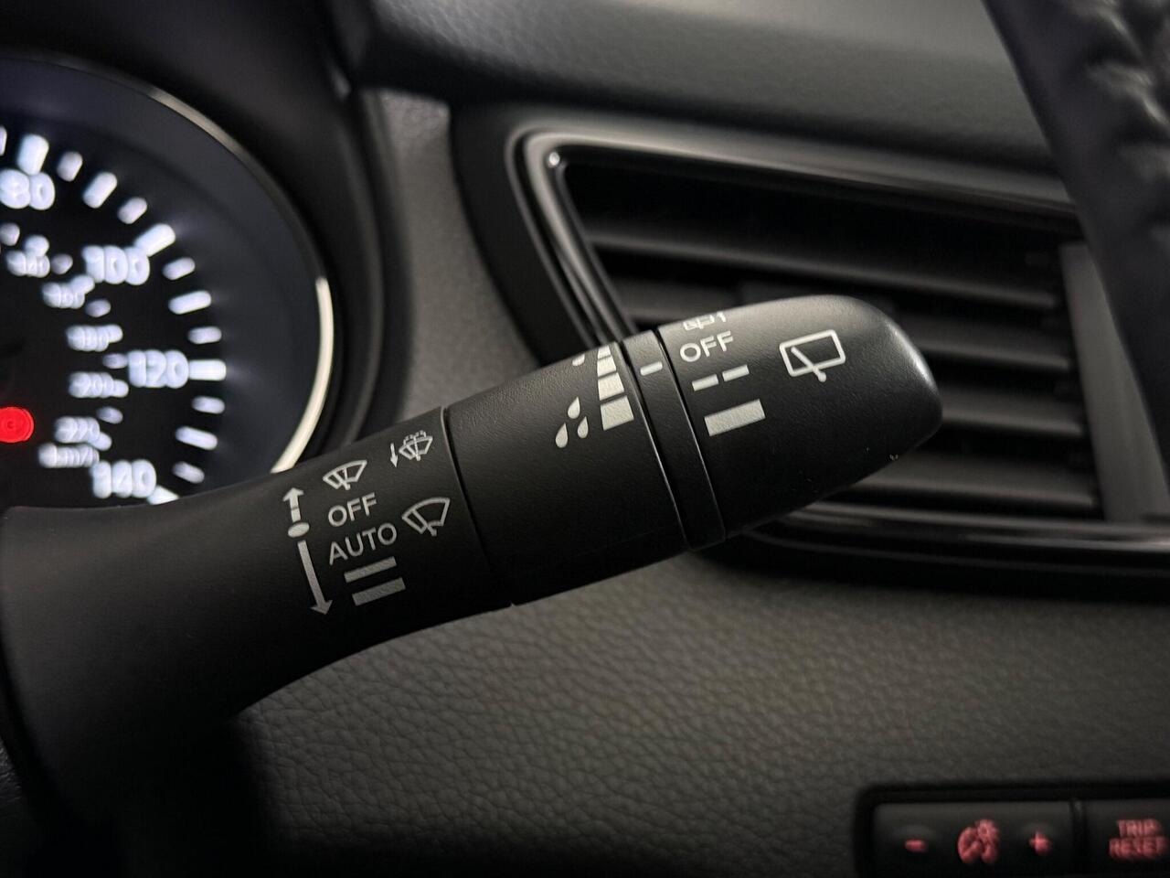 Nissan X-Trail thumbnail Misc Controls