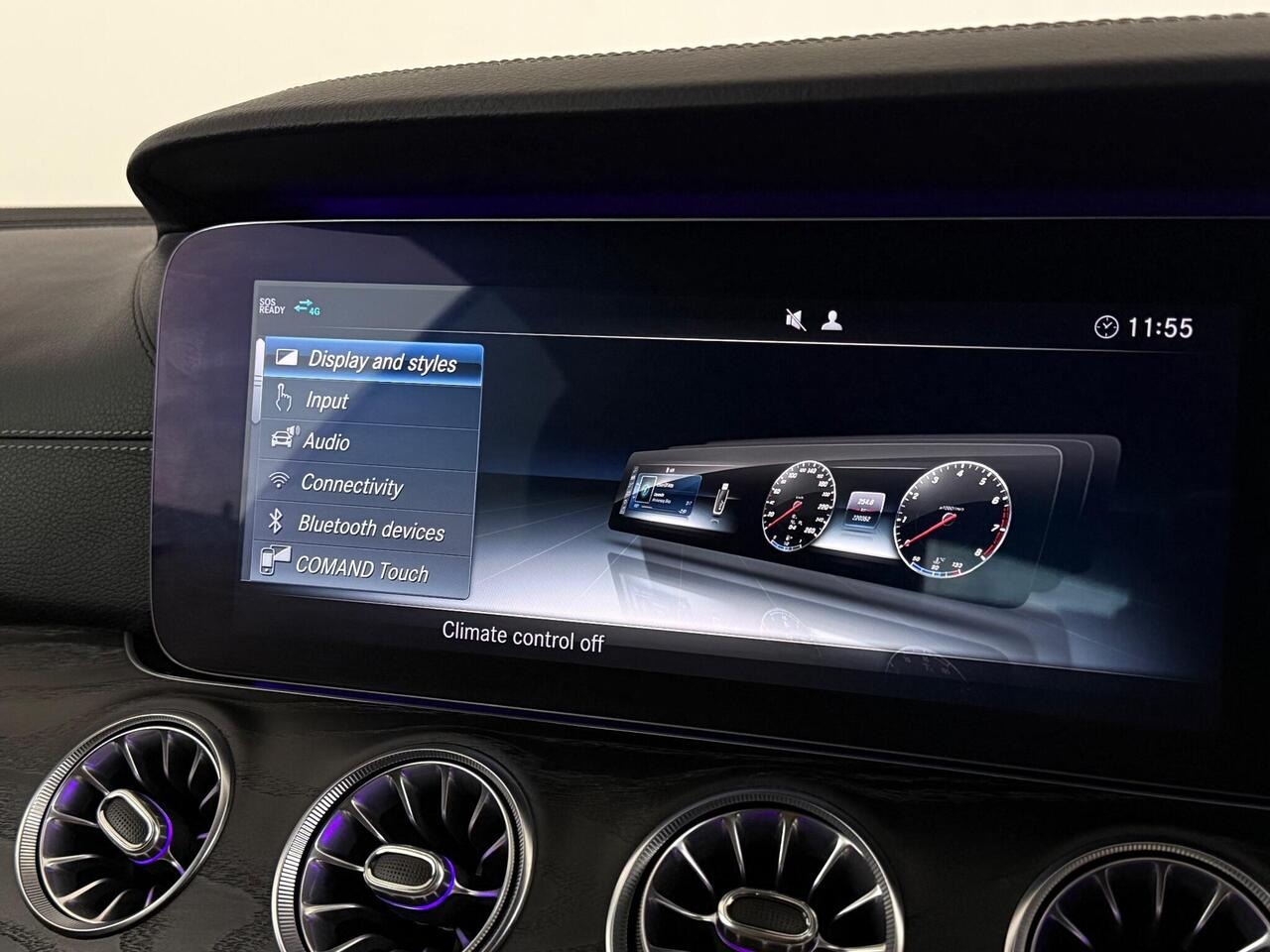 Mercedes-Benz E Class thumbnail Infotainment System