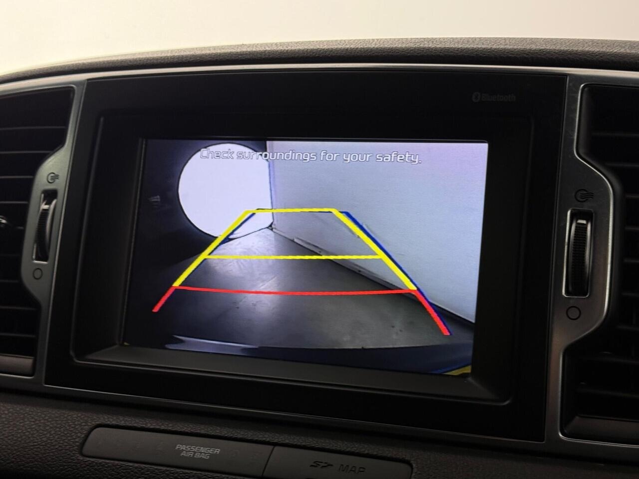 Kia Sportage thumbnail Infotainment System