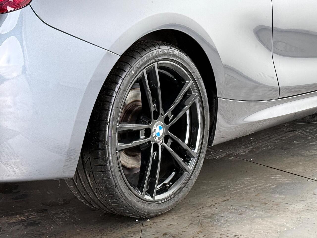 BMW 2 Series thumbnail Wheel