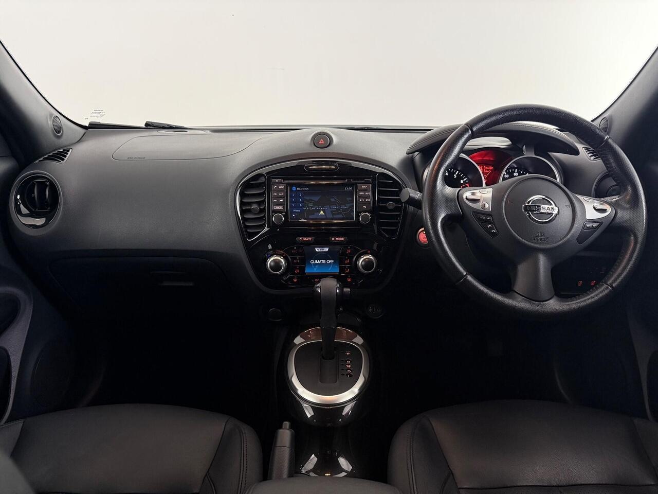 Nissan Juke thumbnail Interior Front