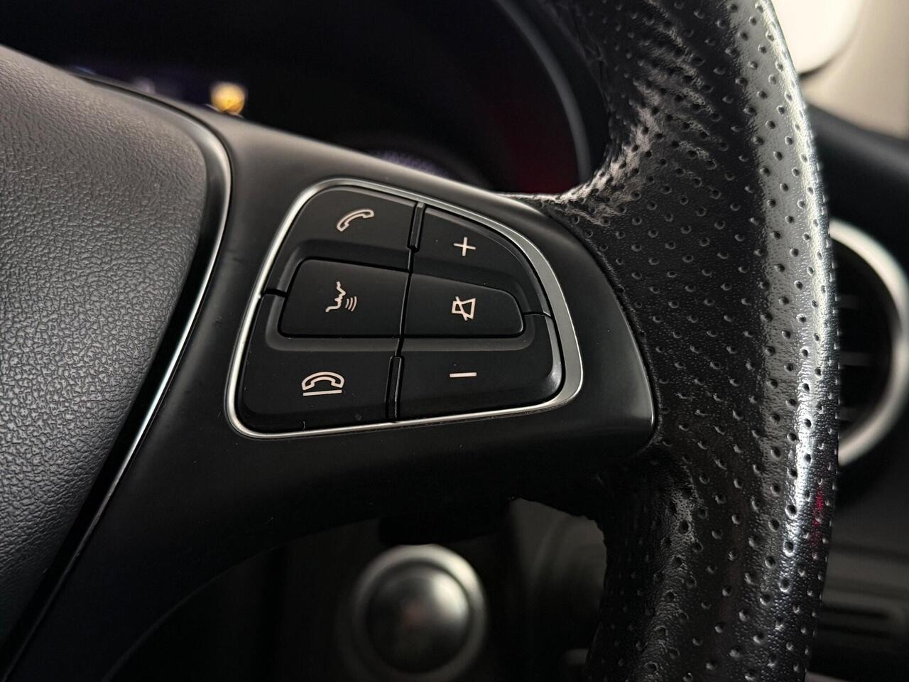 Mercedes-Benz GLC thumbnail Misc Controls