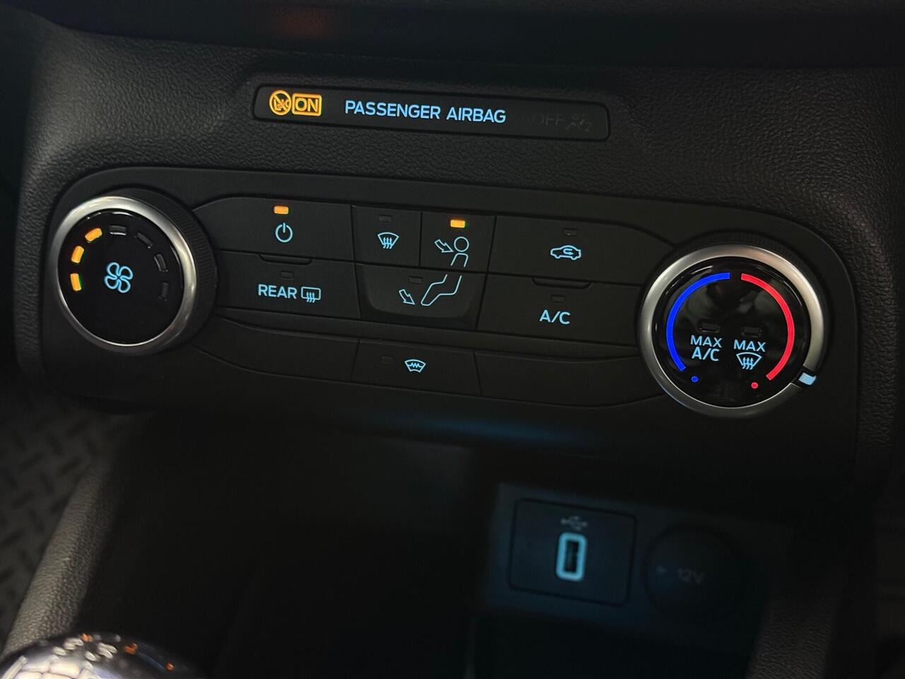 Ford Focus thumbnail Misc Controls