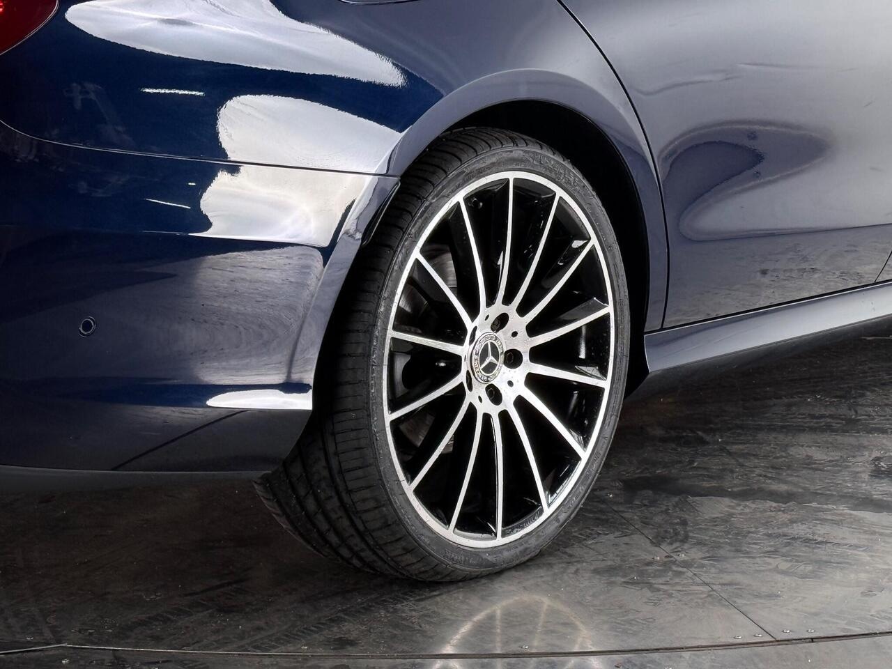Mercedes-Benz E Class thumbnail Wheel
