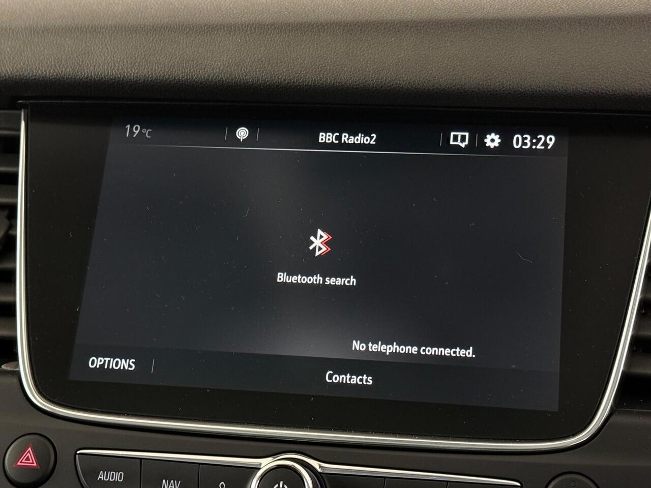 Vauxhall Grandland X thumbnail Infotainment System
