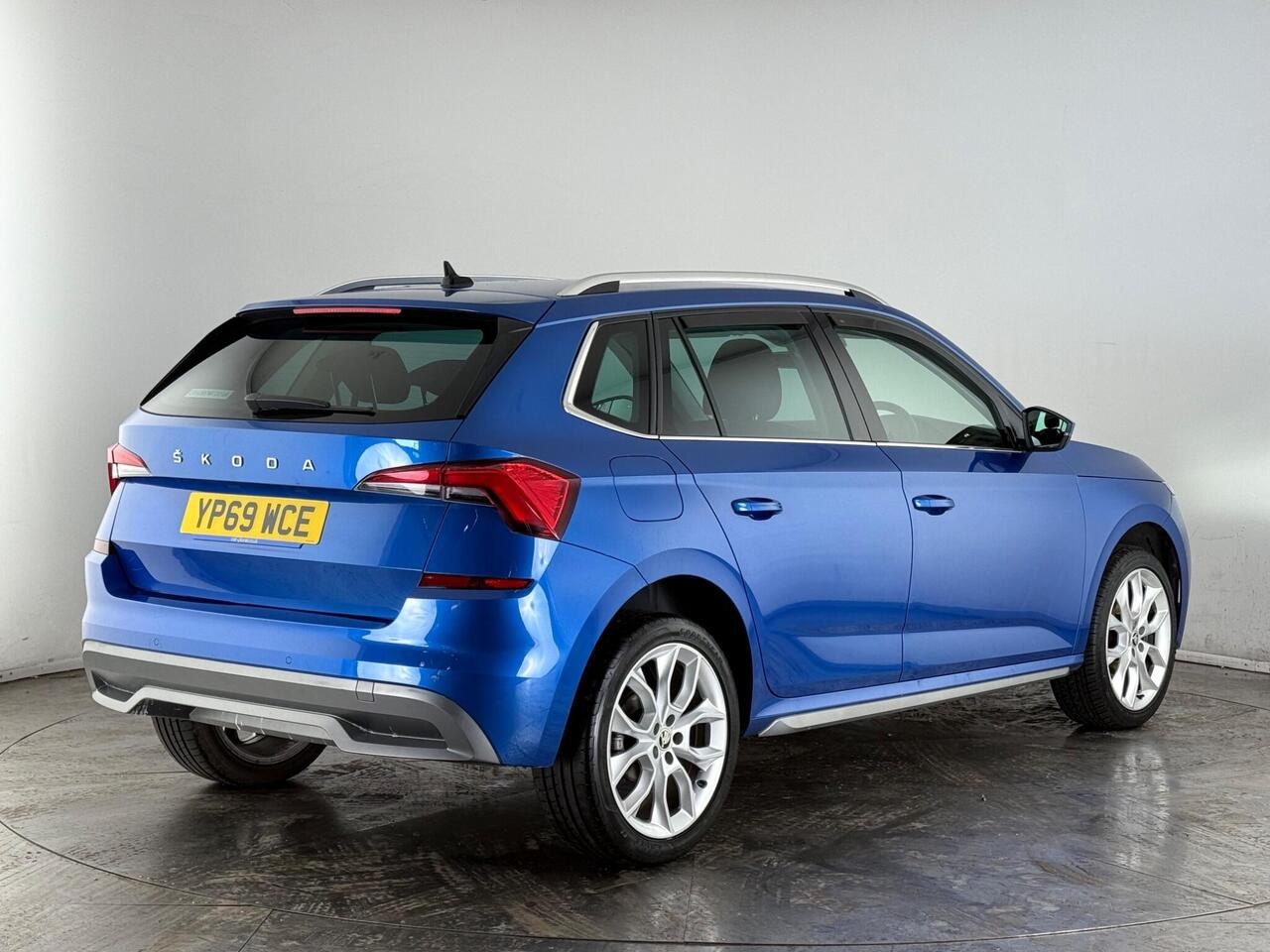 Skoda Kamiq thumbnail Rear Right