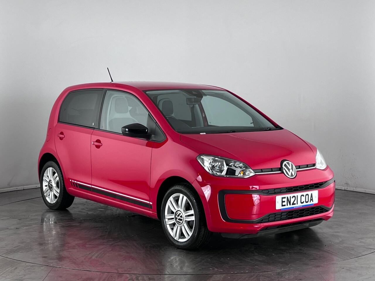 Volkswagen up! thumbnail Front Right