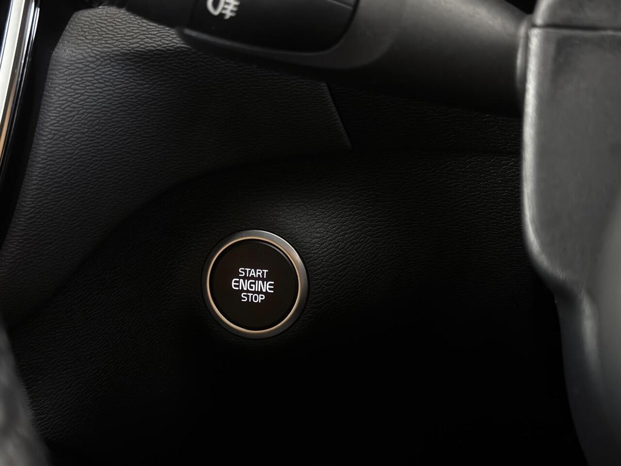 Volvo XC40 thumbnail Misc Controls