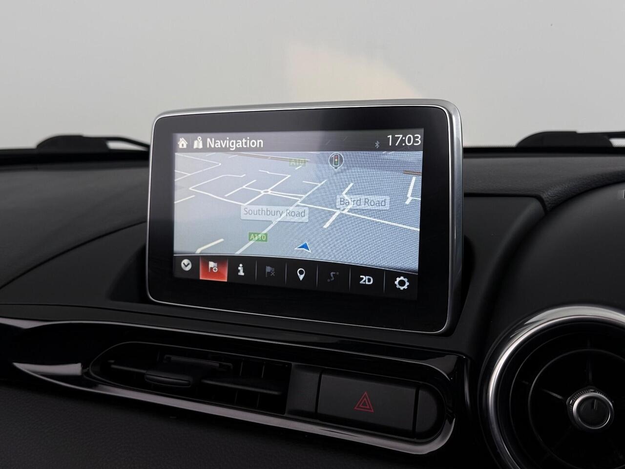 Fiat 124 Spider thumbnail Infotainment System