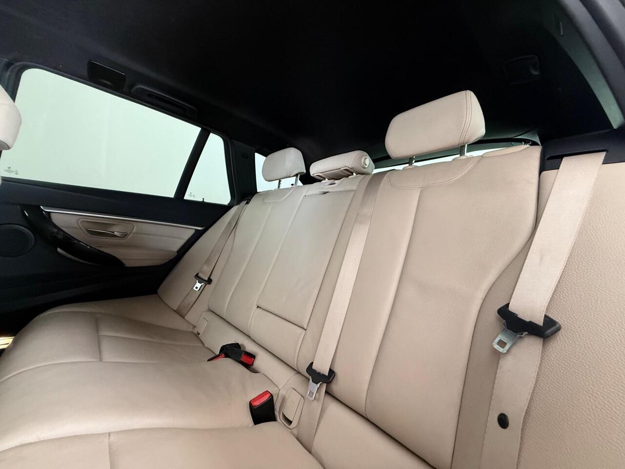 BMW 3 Series thumbnail Seats Rear