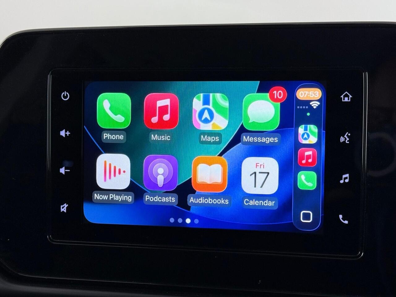 Suzuki S-Cross thumbnail Infotainment System