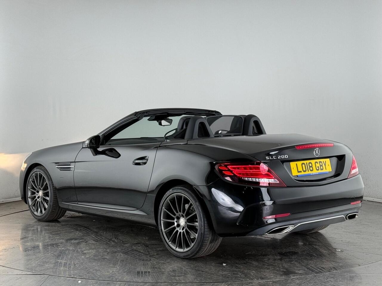 Mercedes-Benz SLC thumbnail Rear Left