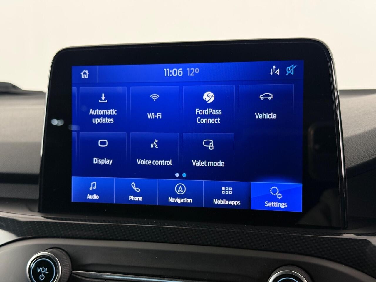 Ford Focus thumbnail Infotainment System