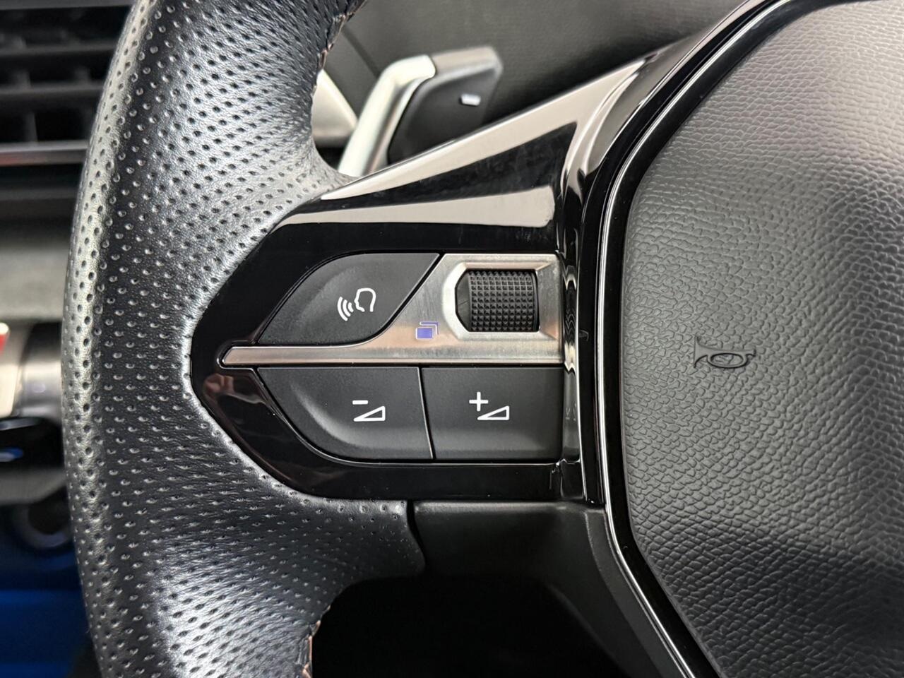 Peugeot 3008 thumbnail Misc Controls