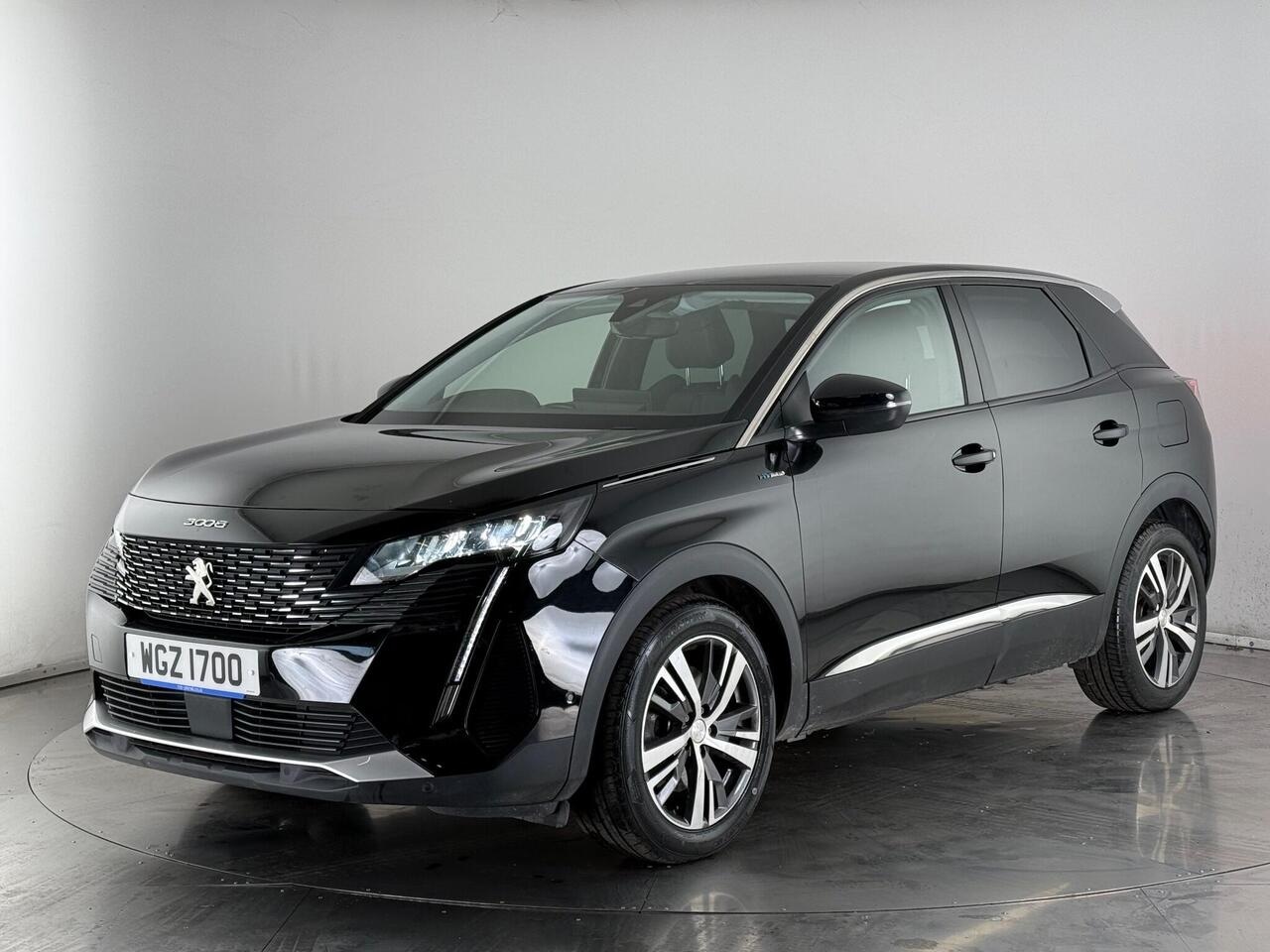 Peugeot 3008 thumbnail Front Left