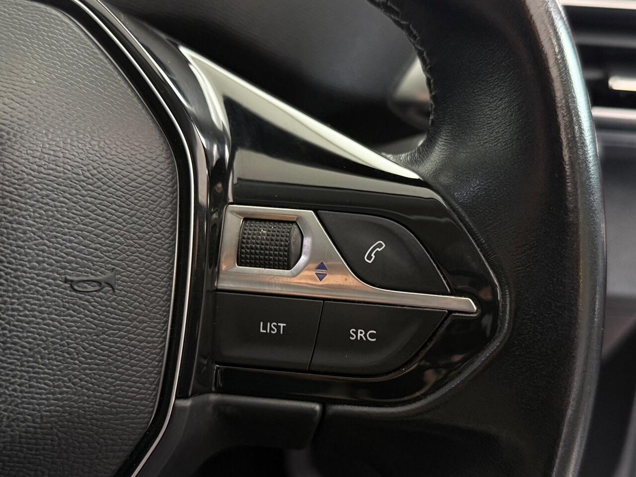 Peugeot 3008 thumbnail Misc Controls