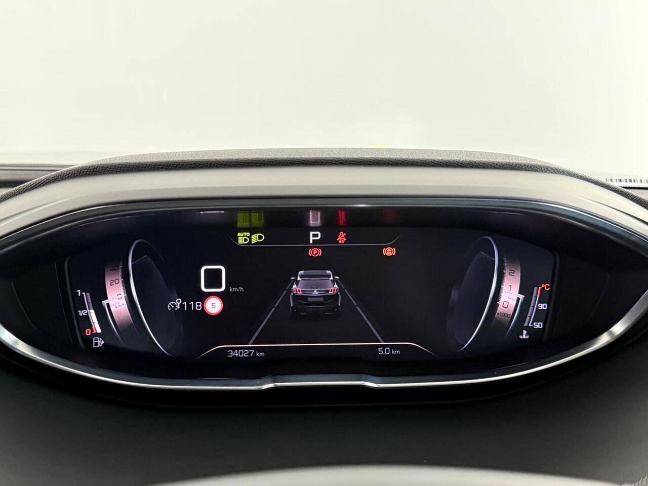 Peugeot 3008 thumbnail Driver Instruments