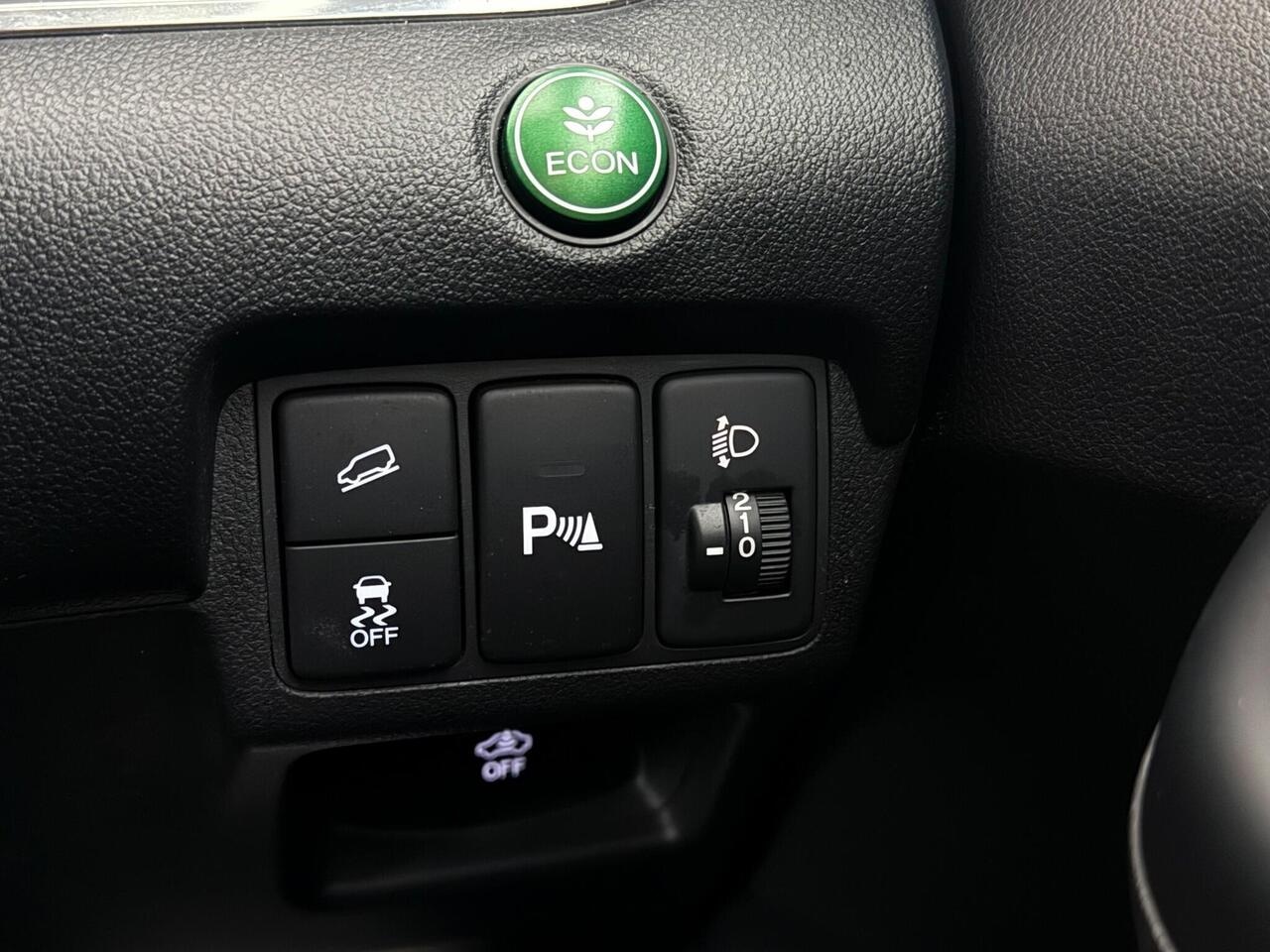 Honda CR-V thumbnail Misc Controls