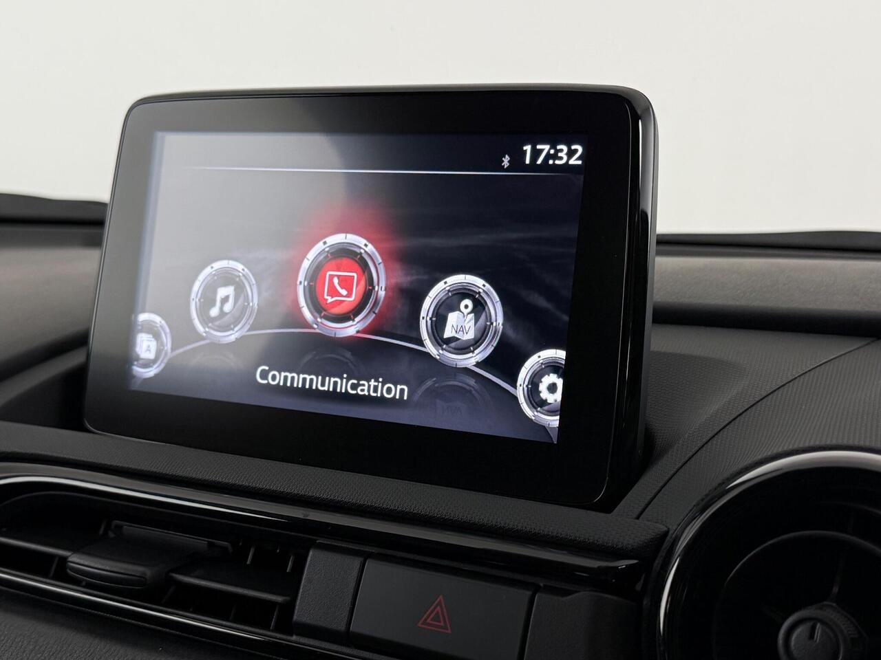 Mazda MX-5 thumbnail Infotainment System