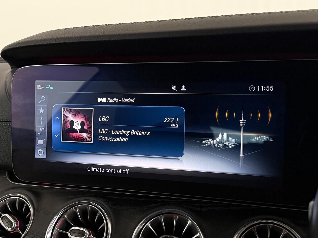 Mercedes-Benz E Class thumbnail Infotainment System