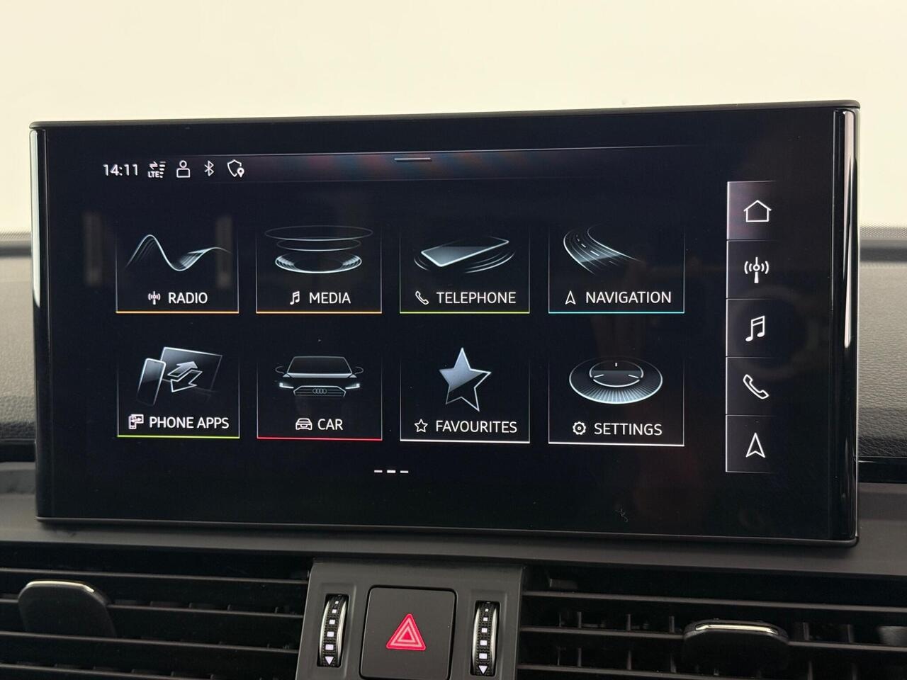 Audi Q5 thumbnail Infotainment System