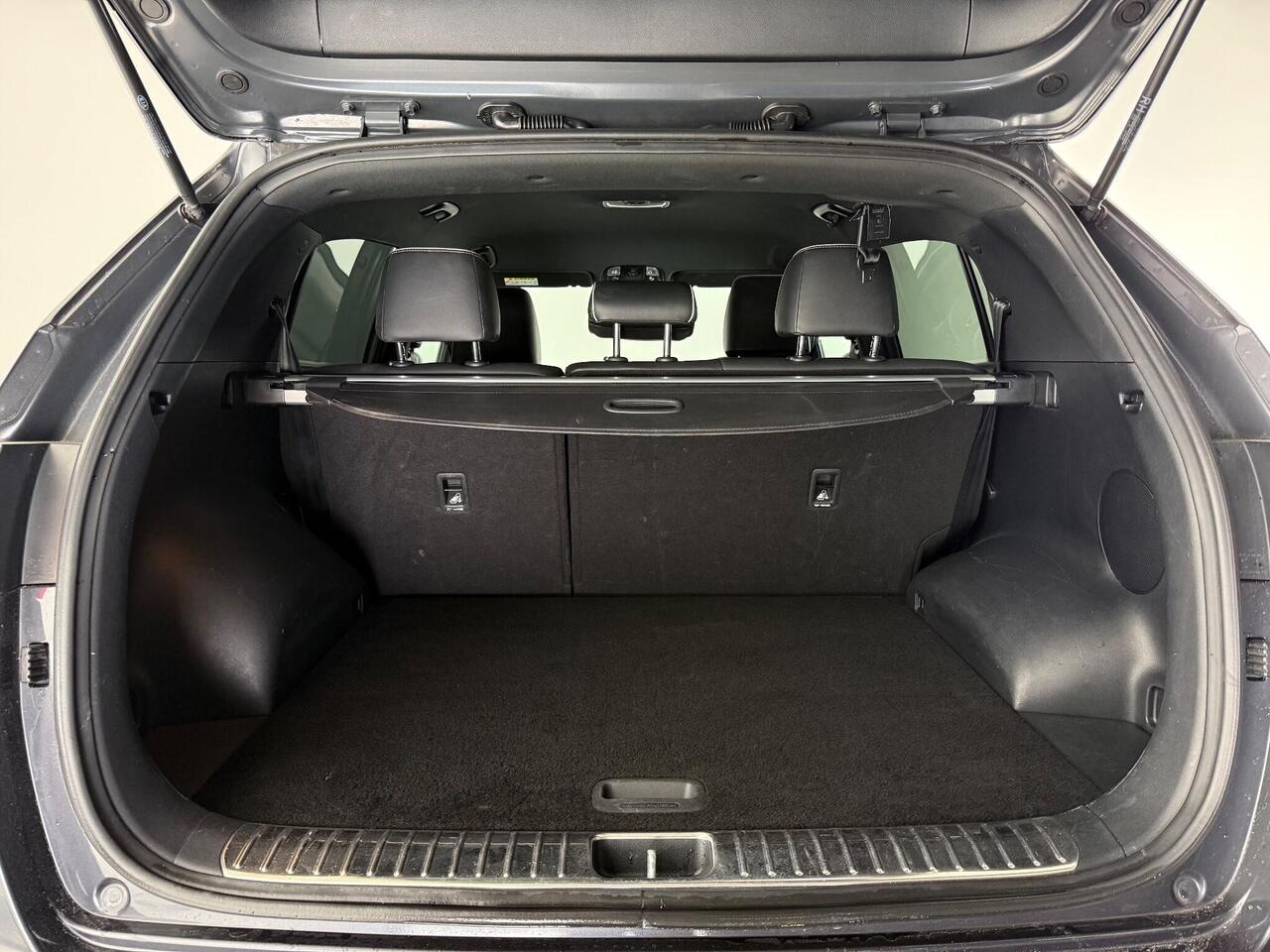 Kia Sportage thumbnail Boot