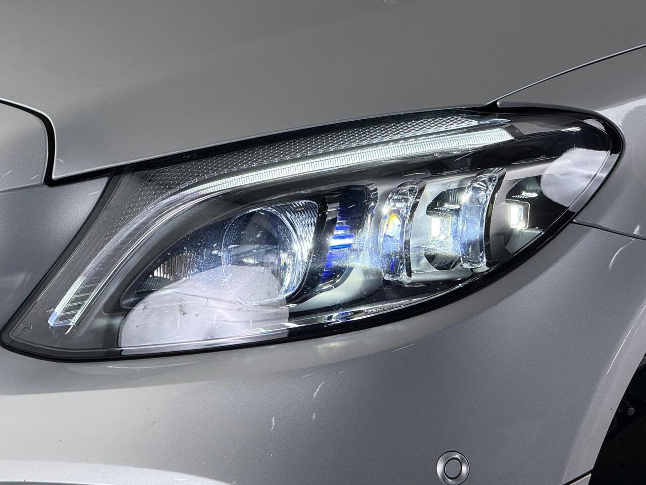 Mercedes-Benz C Class thumbnail Lights Front