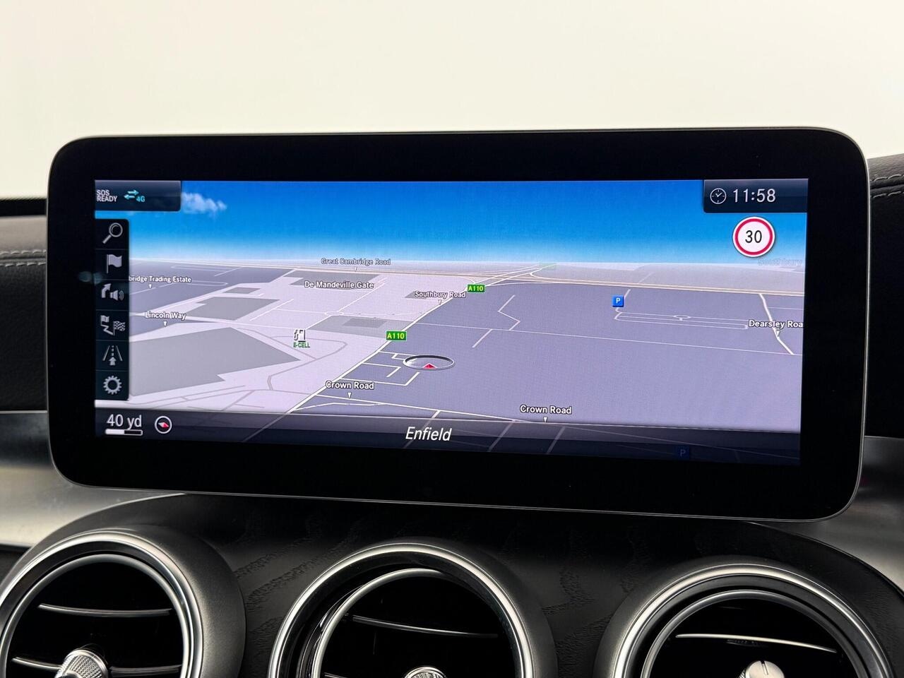 Mercedes-Benz C Class thumbnail Infotainment System